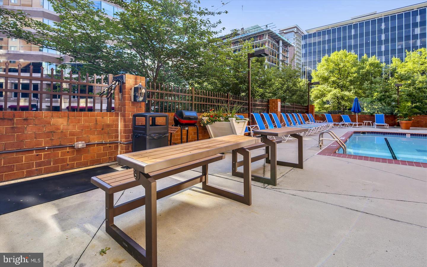 1001 N RANDOLPH ST #418, ARLINGTON, Virginia 22201, 1 Bedroom Bedrooms, ,1 BathroomBathrooms,Residential,For sale,1001 N RANDOLPH ST #418,VAAR2062012 MLS # VAAR2062012