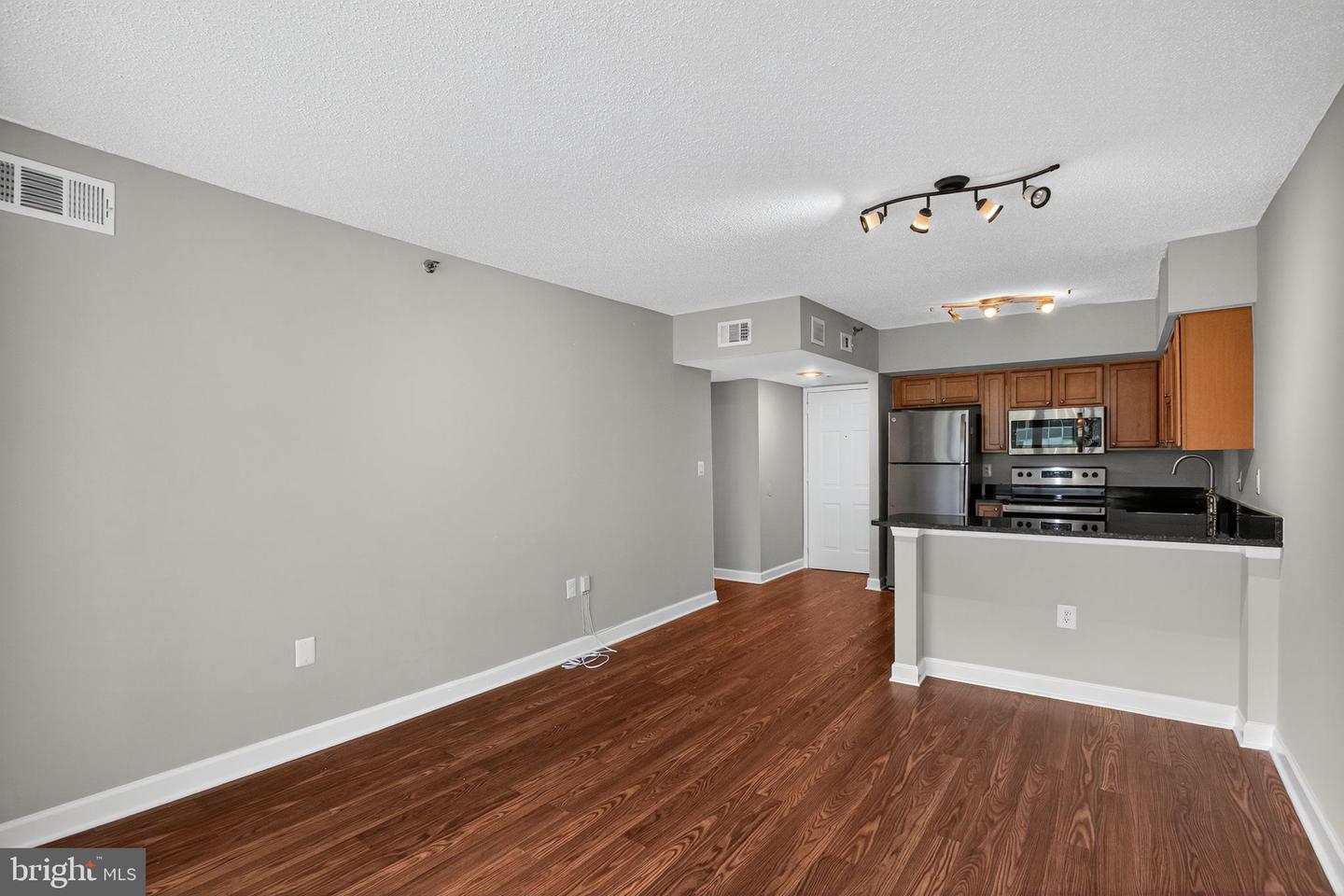 1001 N RANDOLPH ST #418, ARLINGTON, Virginia 22201, 1 Bedroom Bedrooms, ,1 BathroomBathrooms,Residential,For sale,1001 N RANDOLPH ST #418,VAAR2062012 MLS # VAAR2062012