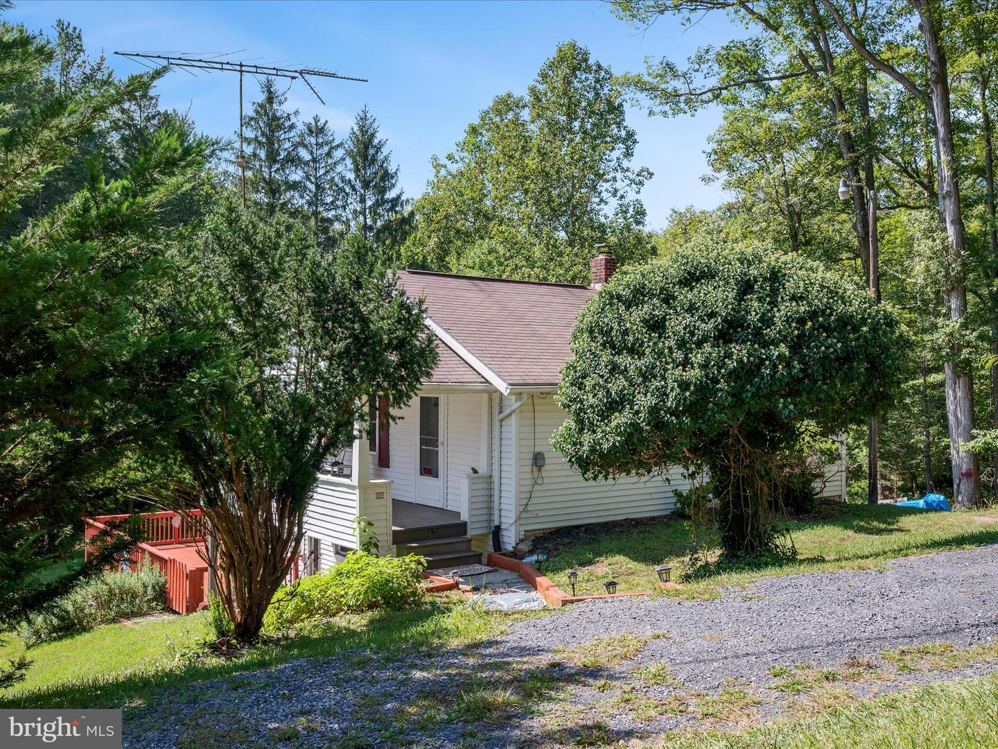 4081 WOLF GAP RD, EDINBURG, Virginia 22824, 3 Bedrooms Bedrooms, ,1 BathroomBathrooms,Residential,For sale,4081 WOLF GAP RD,VASH2012184 MLS # VASH2012184