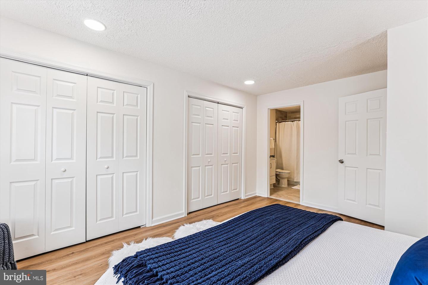 12105 GREENWAY CT #201, FAIRFAX, Virginia 22033, 3 Bedrooms Bedrooms, ,2 BathroomsBathrooms,Residential,For sale,12105 GREENWAY CT #201,VAFX2259972 MLS # VAFX2259972