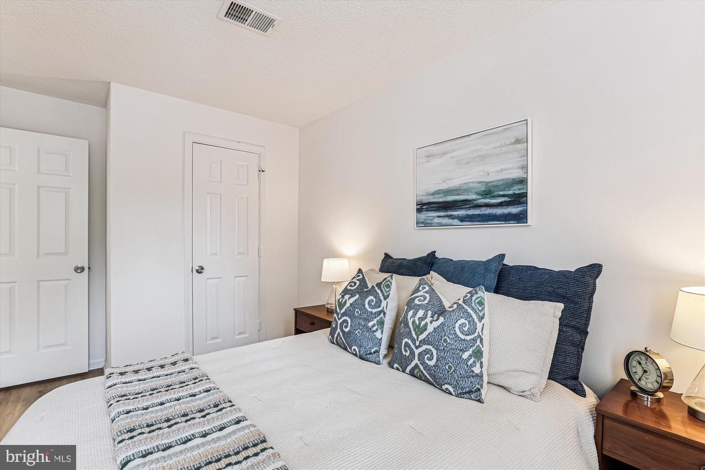 12105 GREENWAY CT #201, FAIRFAX, Virginia 22033, 3 Bedrooms Bedrooms, ,2 BathroomsBathrooms,Residential,For sale,12105 GREENWAY CT #201,VAFX2259972 MLS # VAFX2259972