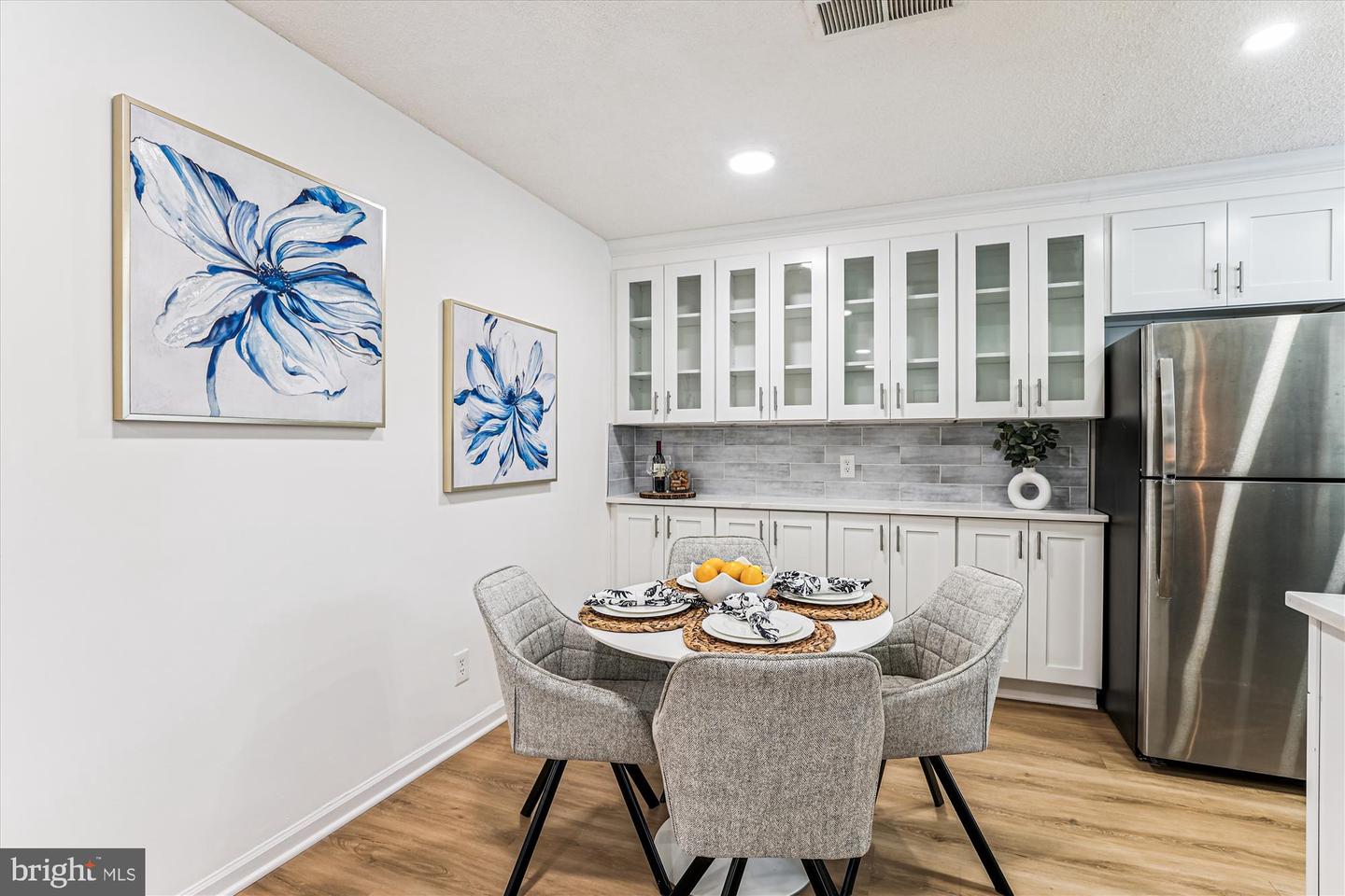 12105 GREENWAY CT #201, FAIRFAX, Virginia 22033, 3 Bedrooms Bedrooms, ,2 BathroomsBathrooms,Residential,For sale,12105 GREENWAY CT #201,VAFX2259972 MLS # VAFX2259972