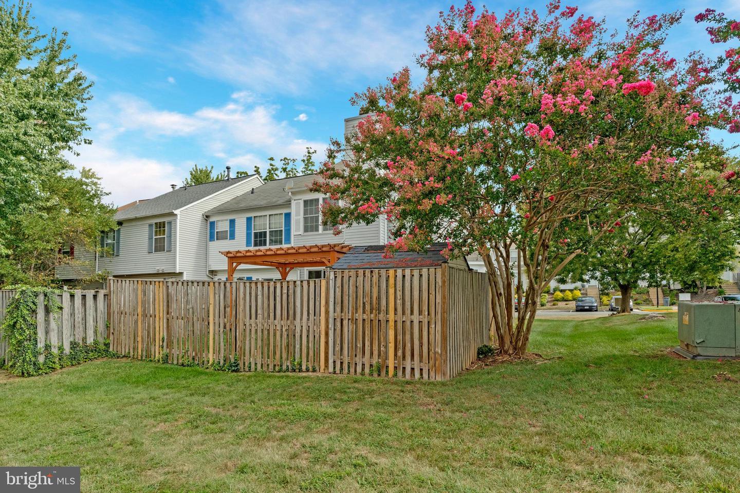 823 SMARTTS LN NE, LEESBURG, Virginia 20176, 3 Bedrooms Bedrooms, ,2 BathroomsBathrooms,Residential,For sale,823 SMARTTS LN NE,VALO2104158 MLS # VALO2104158
