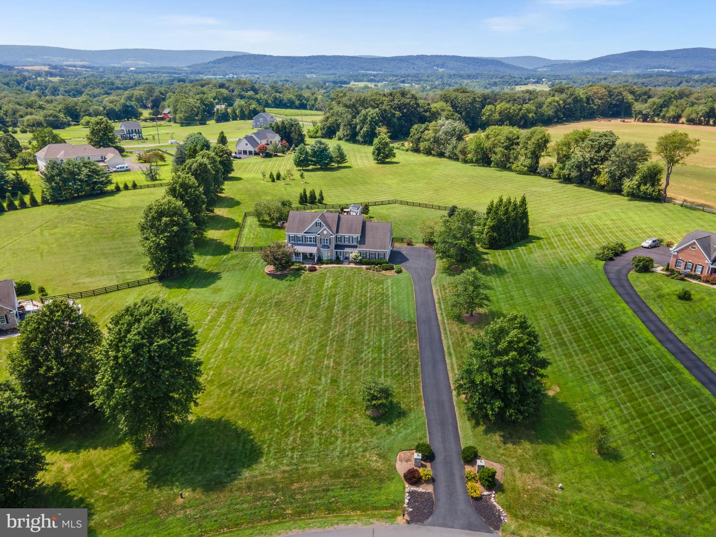16534 GOLDENCREST CIR, PURCELLVILLE, Virginia 20132, 4 Bedrooms Bedrooms, ,4 BathroomsBathrooms,Residential,For sale,16534 GOLDENCREST CIR,VALO2104162 MLS # VALO2104162