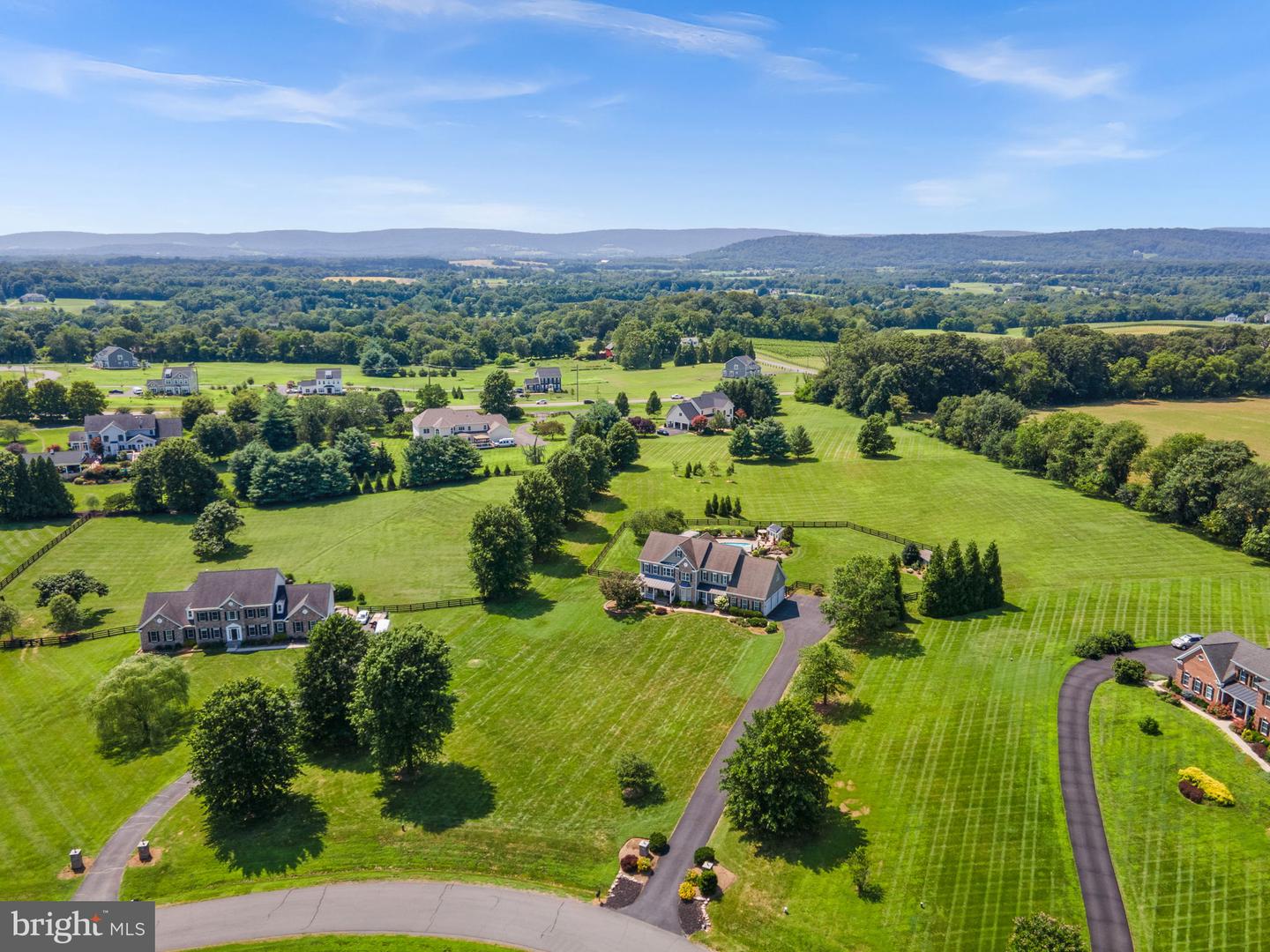 16534 GOLDENCREST CIR, PURCELLVILLE, Virginia 20132, 4 Bedrooms Bedrooms, ,4 BathroomsBathrooms,Residential,For sale,16534 GOLDENCREST CIR,VALO2104162 MLS # VALO2104162