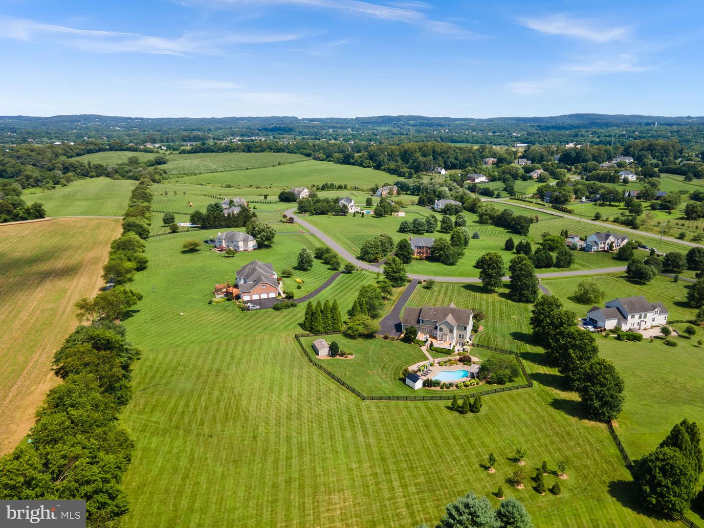 16534 GOLDENCREST CIR, PURCELLVILLE, Virginia 20132, 4 Bedrooms Bedrooms, ,4 BathroomsBathrooms,Residential,For sale,16534 GOLDENCREST CIR,VALO2104162 MLS # VALO2104162