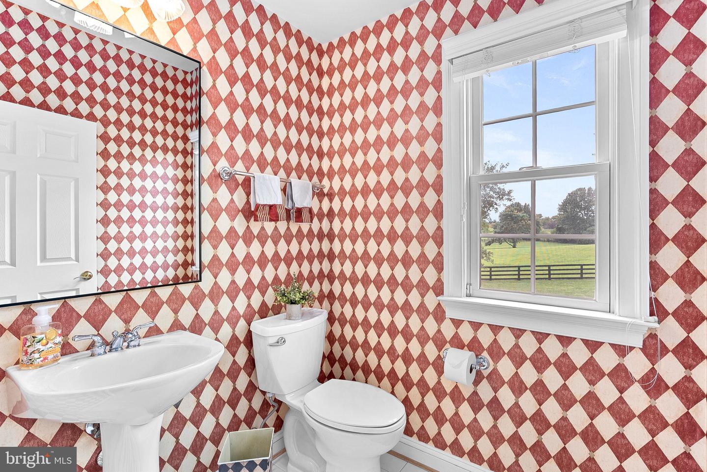 16534 GOLDENCREST CIR, PURCELLVILLE, Virginia 20132, 4 Bedrooms Bedrooms, ,4 BathroomsBathrooms,Residential,For sale,16534 GOLDENCREST CIR,VALO2104162 MLS # VALO2104162