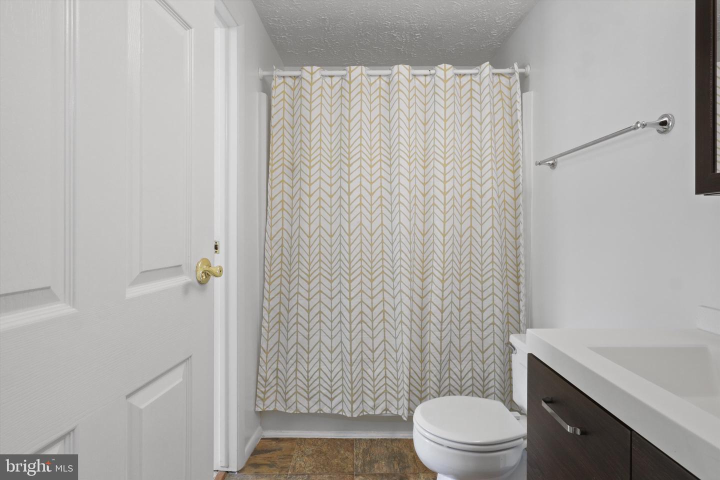 8770 KANAWHA, LORTON, Virginia 22079, 2 Bedrooms Bedrooms, 4 Rooms Rooms,2 BathroomsBathrooms,Residential,For sale,8770 KANAWHA,VAFX2260058 MLS # VAFX2260058