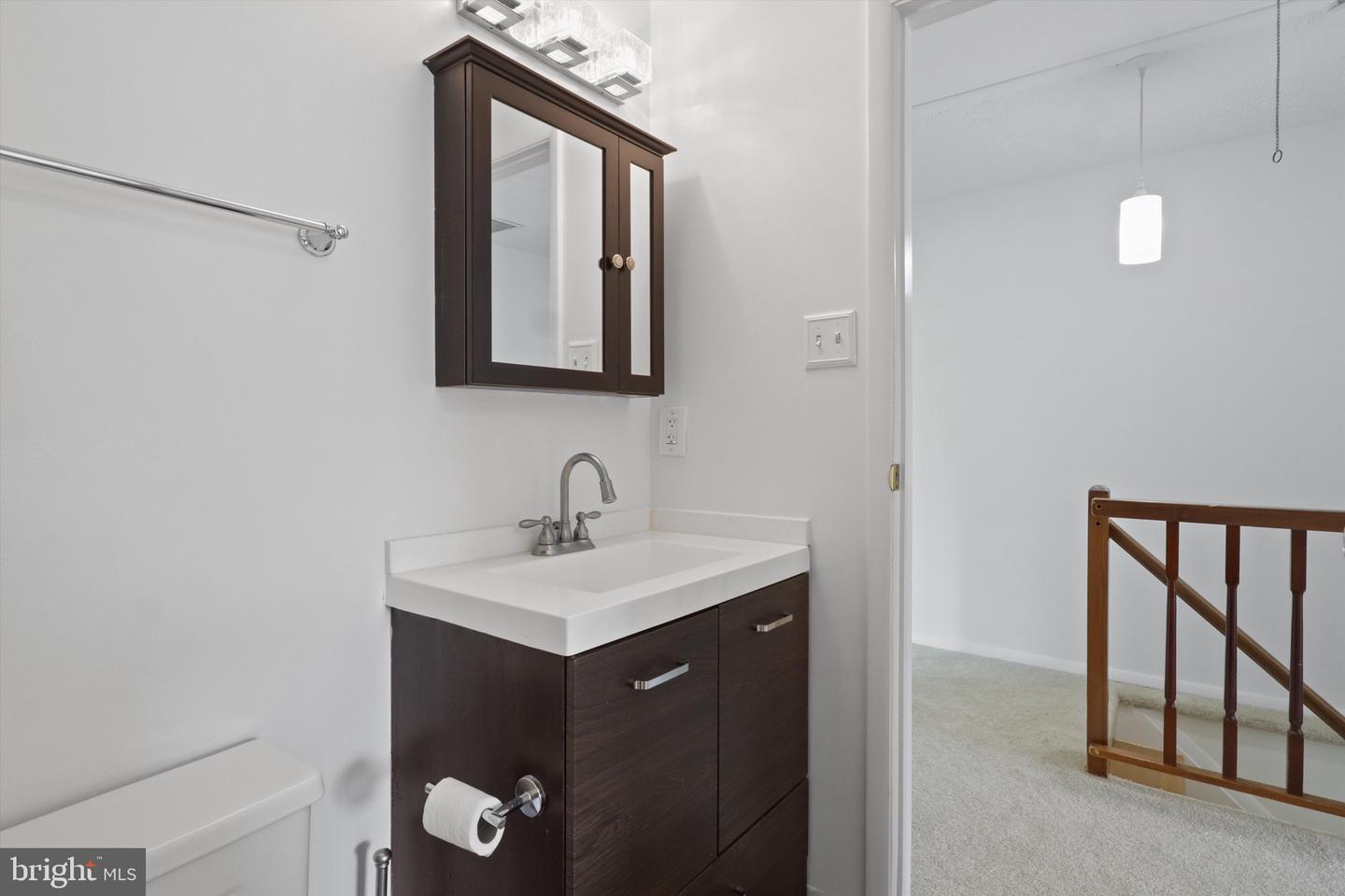 8770 KANAWHA, LORTON, Virginia 22079, 2 Bedrooms Bedrooms, 4 Rooms Rooms,2 BathroomsBathrooms,Residential,For sale,8770 KANAWHA,VAFX2260058 MLS # VAFX2260058