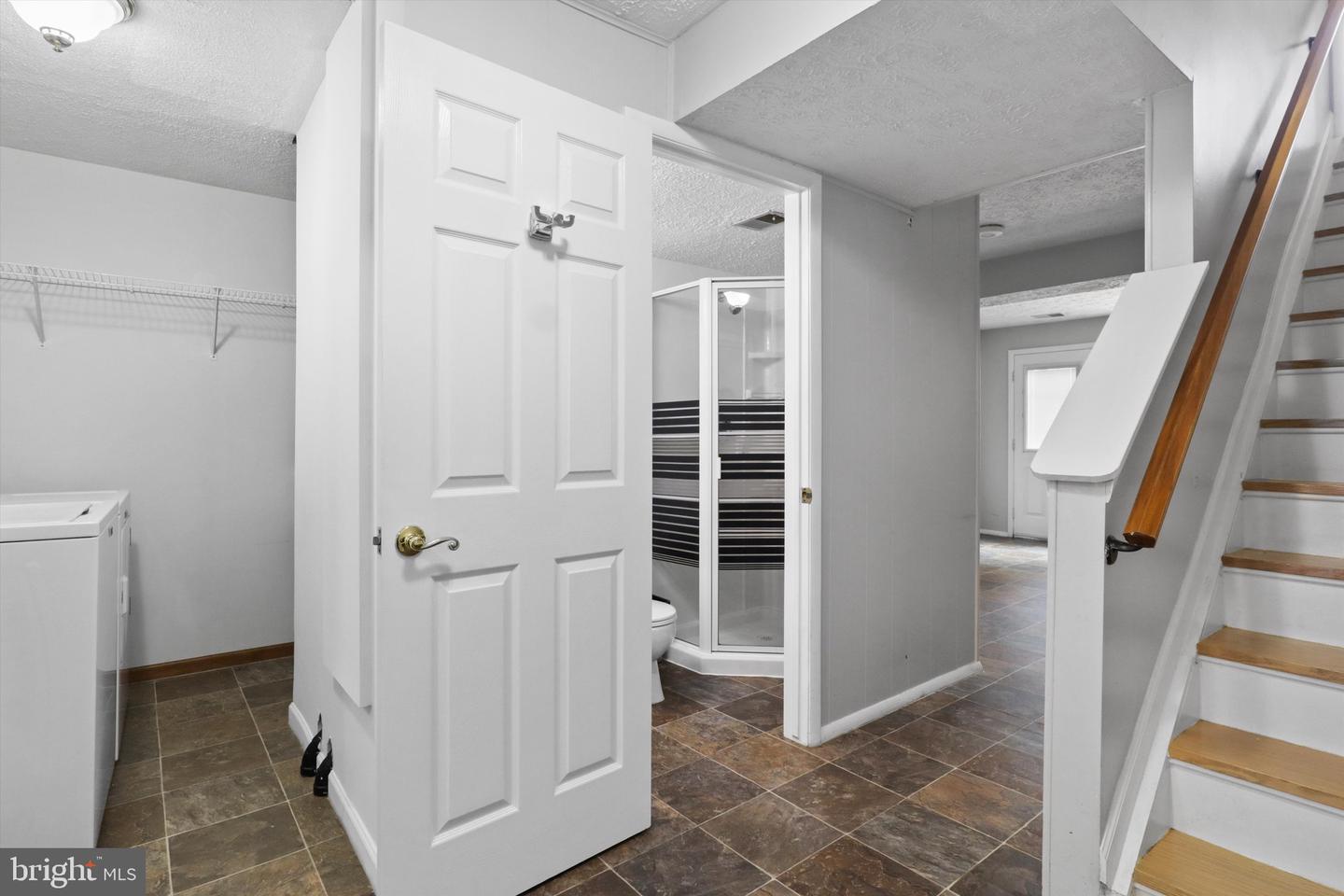 8770 KANAWHA, LORTON, Virginia 22079, 2 Bedrooms Bedrooms, 4 Rooms Rooms,2 BathroomsBathrooms,Residential,For sale,8770 KANAWHA,VAFX2260058 MLS # VAFX2260058