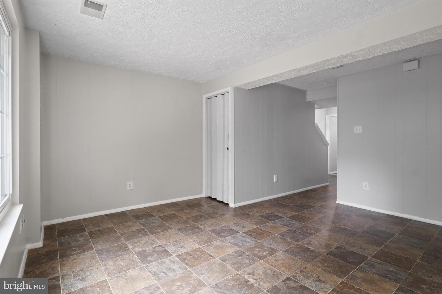 8770 KANAWHA, LORTON, Virginia 22079, 2 Bedrooms Bedrooms, 4 Rooms Rooms,2 BathroomsBathrooms,Residential,For sale,8770 KANAWHA,VAFX2260058 MLS # VAFX2260058