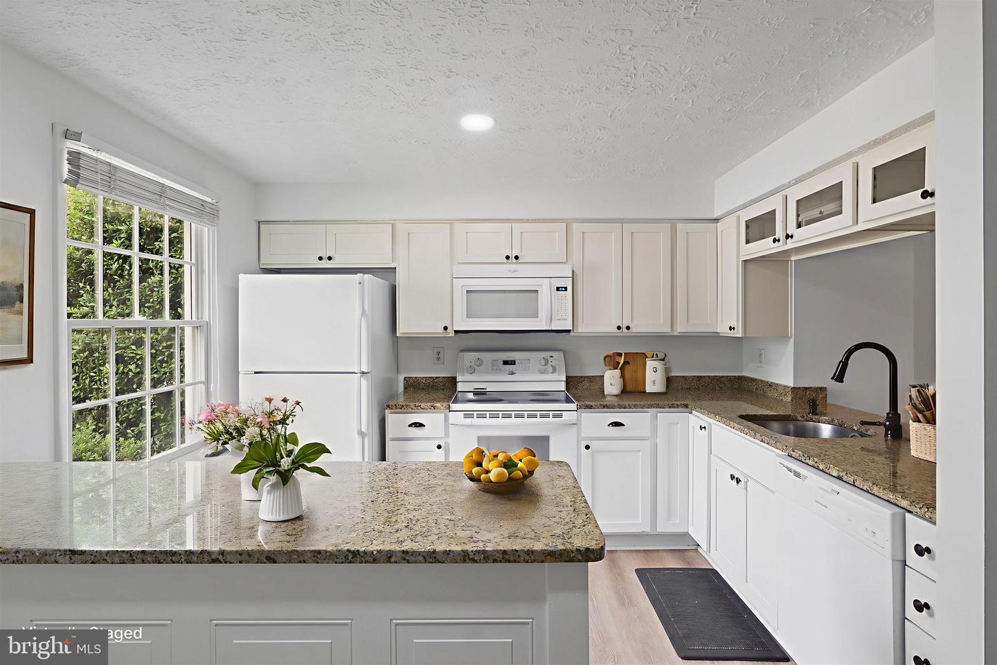 8770 KANAWHA, LORTON, Virginia 22079, 2 Bedrooms Bedrooms, 4 Rooms Rooms,2 BathroomsBathrooms,Residential,For sale,8770 KANAWHA,VAFX2260058 MLS # VAFX2260058