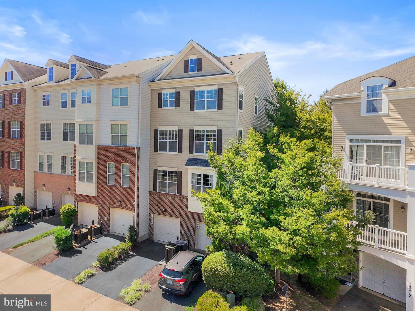 16820 NUTTAL OAK PL, WOODBRIDGE, Virginia 22191, 3 Bedrooms Bedrooms, ,2 BathroomsBathrooms,Residential,For sale,16820 NUTTAL OAK PL,VAPW2101204 MLS # VAPW2101204