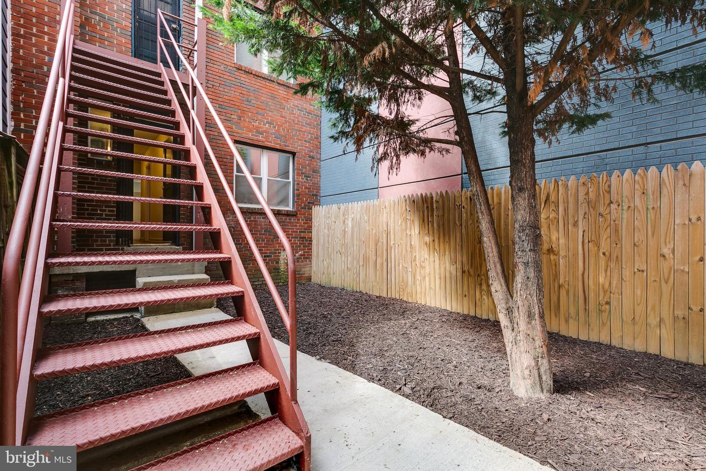 81 Q ST SW, WASHINGTON, District Of Columbia 20024, ,Land,For sale,81 Q ST SW,DCDC2211084 MLS # DCDC2211084