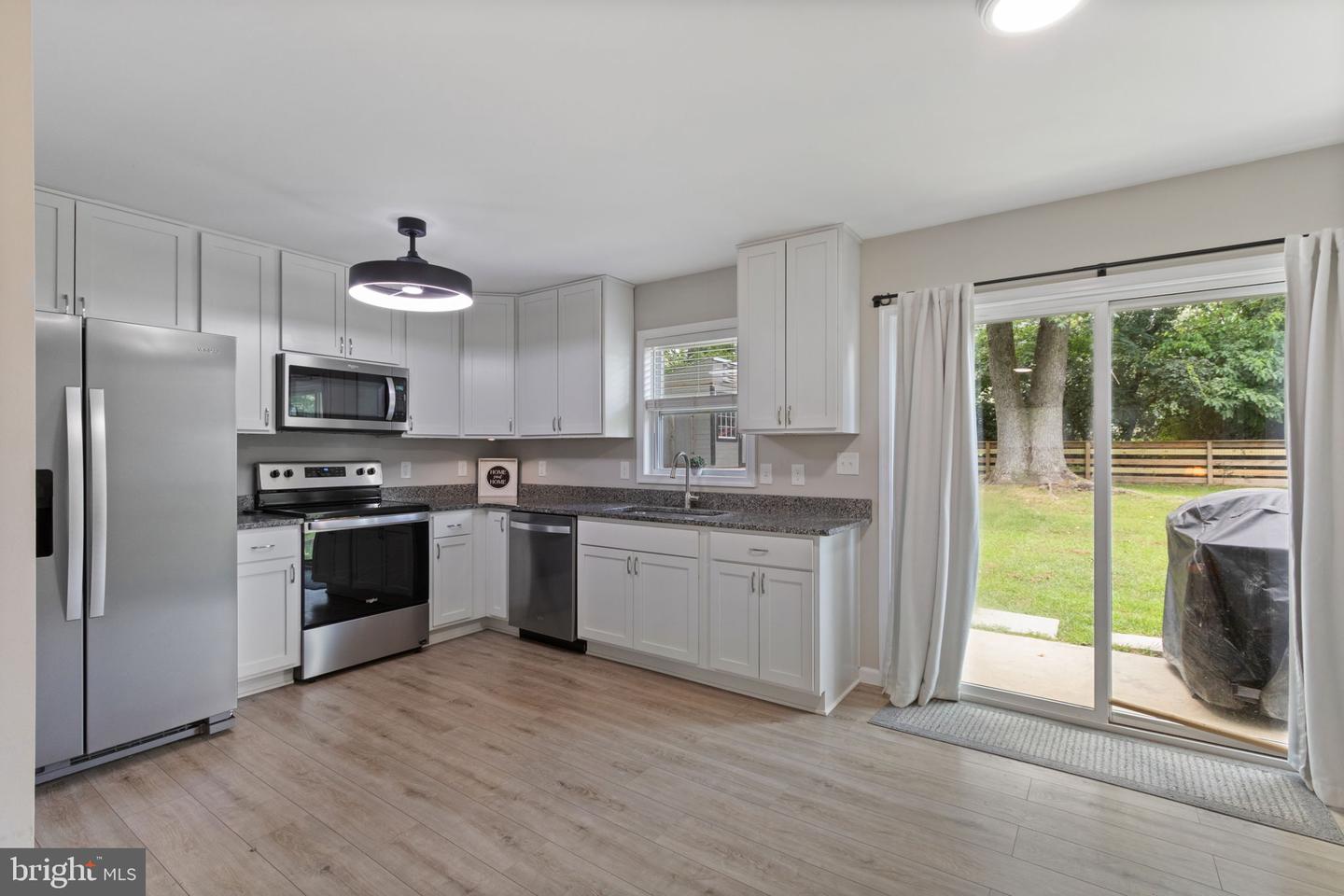 275 FOREST GROVE RD, COLONIAL BEACH, Virginia 22443, 3 Bedrooms Bedrooms, 5 Rooms Rooms,2 BathroomsBathrooms,Residential,For sale,275 FOREST GROVE RD,VAWE2009484 MLS # VAWE2009484