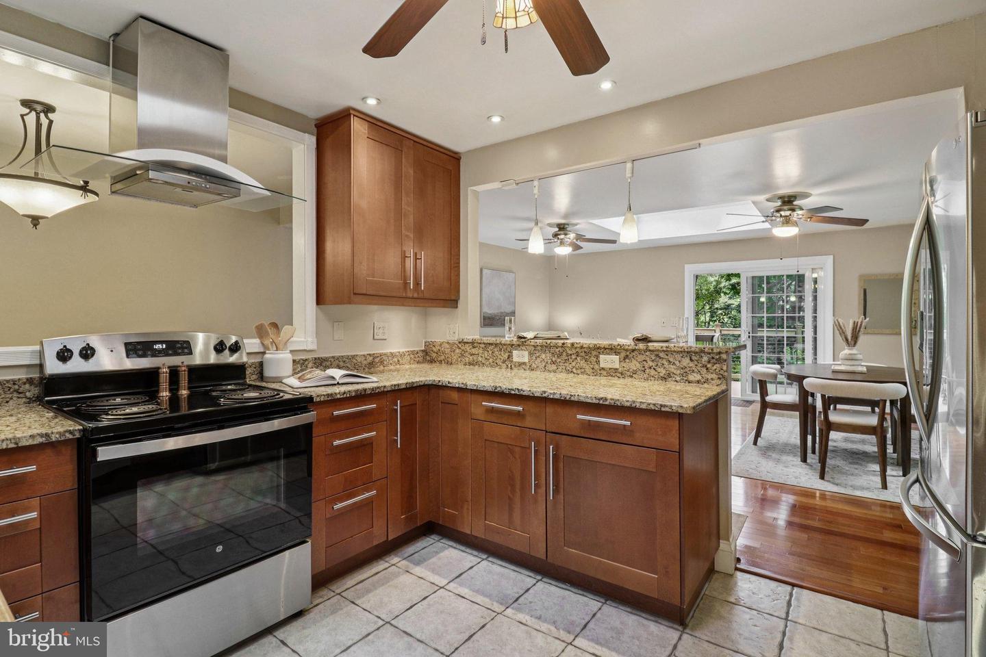 8023 LAKE DR, MANASSAS, Virginia 20111, 3 Bedrooms Bedrooms, 13 Rooms Rooms,3 BathroomsBathrooms,Residential,For sale,8023 LAKE DR,VAPW2101062 MLS # VAPW2101062