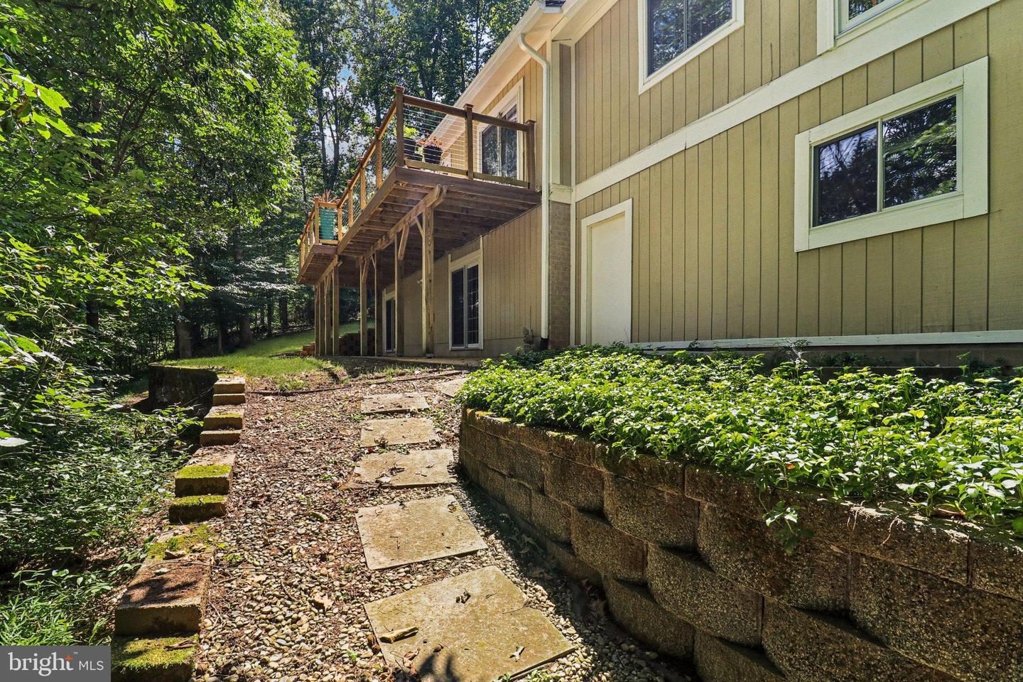 8023 LAKE DR, MANASSAS, Virginia 20111, 3 Bedrooms Bedrooms, 13 Rooms Rooms,3 BathroomsBathrooms,Residential,For sale,8023 LAKE DR,VAPW2101062 MLS # VAPW2101062