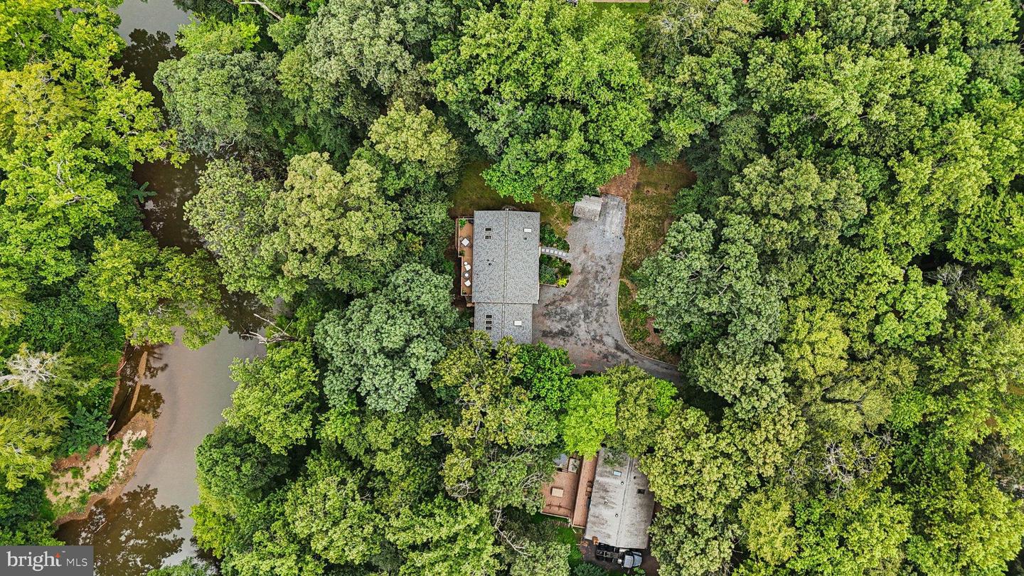 8023 LAKE DR, MANASSAS, Virginia 20111, 3 Bedrooms Bedrooms, 13 Rooms Rooms,3 BathroomsBathrooms,Residential,For sale,8023 LAKE DR,VAPW2101062 MLS # VAPW2101062