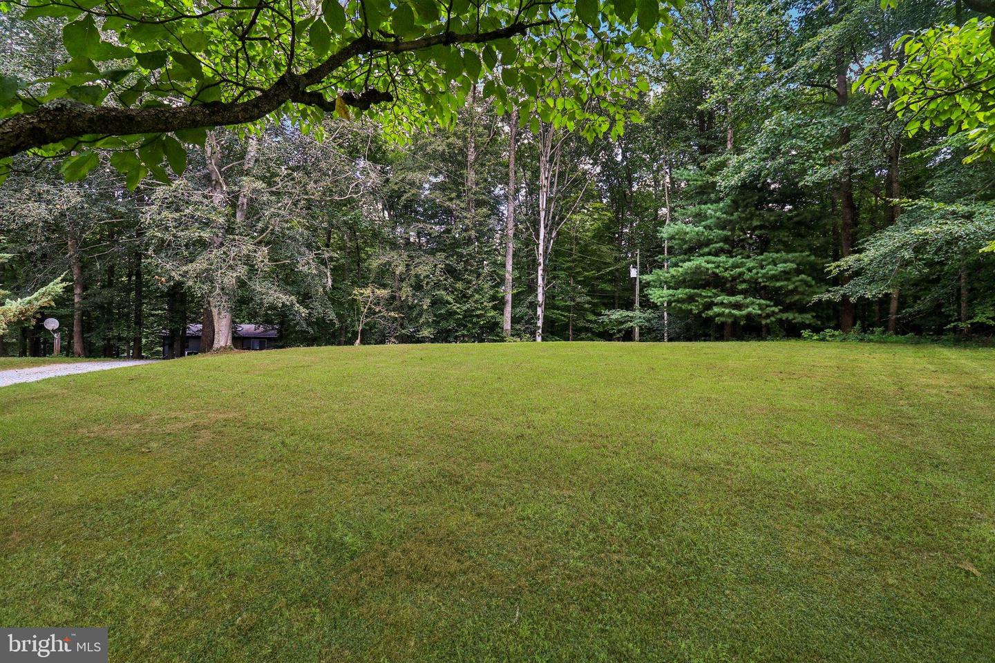 8023 LAKE DR, MANASSAS, Virginia 20111, 3 Bedrooms Bedrooms, 13 Rooms Rooms,3 BathroomsBathrooms,Residential,For sale,8023 LAKE DR,VAPW2101062 MLS # VAPW2101062