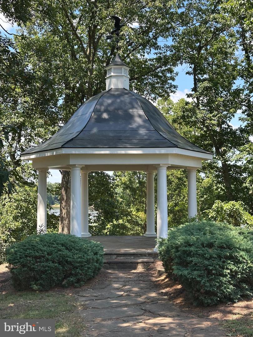 18295 BUCCANEER TER, LEESBURG, Virginia 20176, 4 Bedrooms Bedrooms, ,4 BathroomsBathrooms,Residential,For sale,18295 BUCCANEER TER,VALO2104184 MLS # VALO2104184