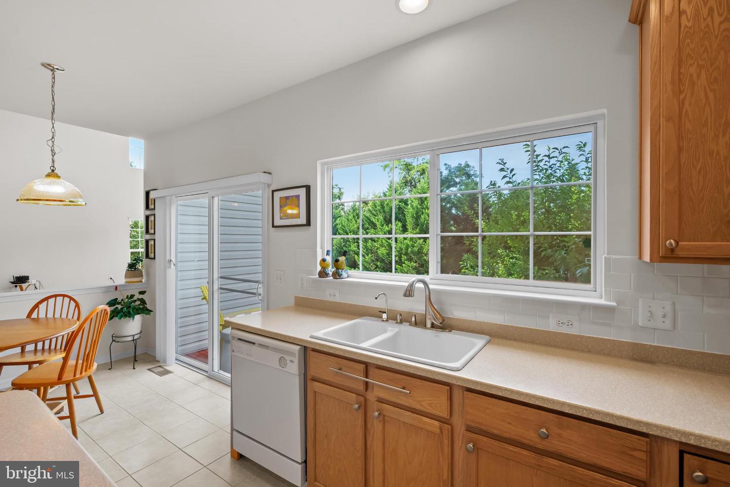 929 TOWERING OAK CT, PURCELLVILLE, Virginia 20132, 4 Bedrooms Bedrooms, 17 Rooms Rooms,2 BathroomsBathrooms,Residential,For sale,929 TOWERING OAK CT,VALO2104192 MLS # VALO2104192