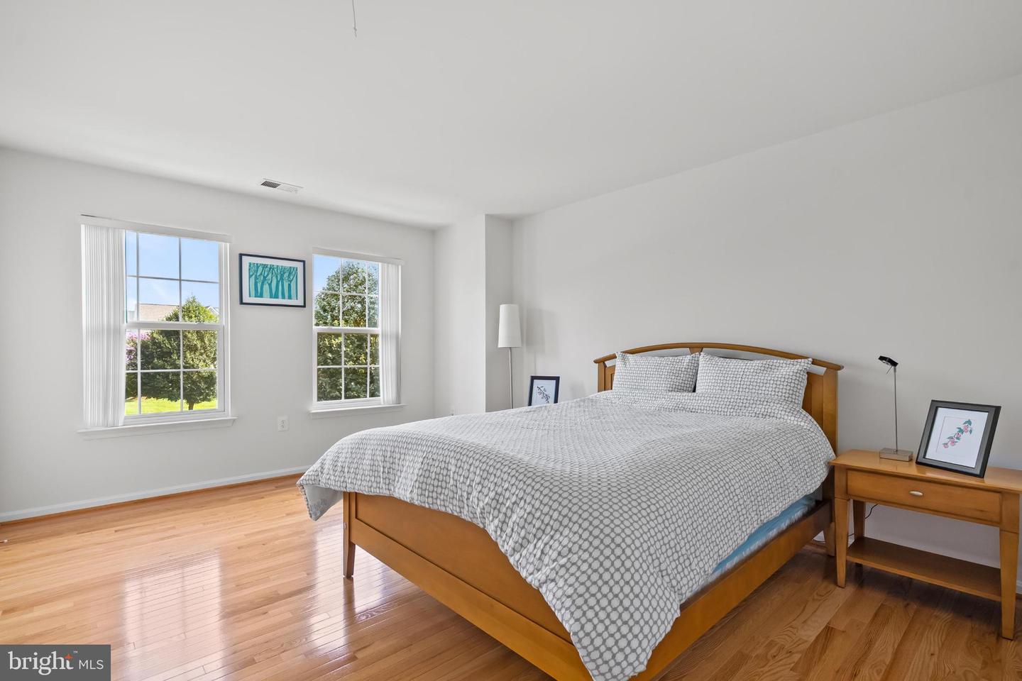 929 TOWERING OAK CT, PURCELLVILLE, Virginia 20132, 4 Bedrooms Bedrooms, 17 Rooms Rooms,2 BathroomsBathrooms,Residential,For sale,929 TOWERING OAK CT,VALO2104192 MLS # VALO2104192