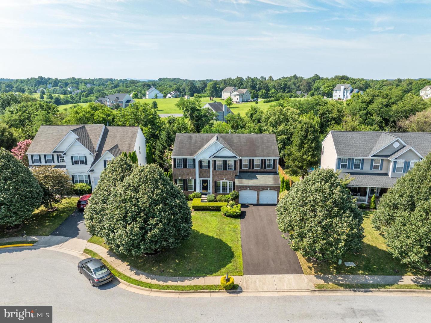 929 TOWERING OAK CT, PURCELLVILLE, Virginia 20132, 4 Bedrooms Bedrooms, 17 Rooms Rooms,2 BathroomsBathrooms,Residential,For sale,929 TOWERING OAK CT,VALO2104192 MLS # VALO2104192