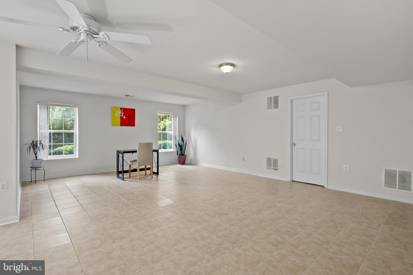 929 TOWERING OAK CT, PURCELLVILLE, Virginia 20132, 4 Bedrooms Bedrooms, 17 Rooms Rooms,2 BathroomsBathrooms,Residential,For sale,929 TOWERING OAK CT,VALO2104192 MLS # VALO2104192