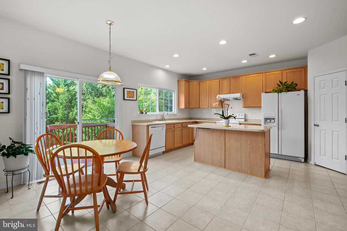929 TOWERING OAK CT, PURCELLVILLE, Virginia 20132, 4 Bedrooms Bedrooms, 17 Rooms Rooms,2 BathroomsBathrooms,Residential,For sale,929 TOWERING OAK CT,VALO2104192 MLS # VALO2104192
