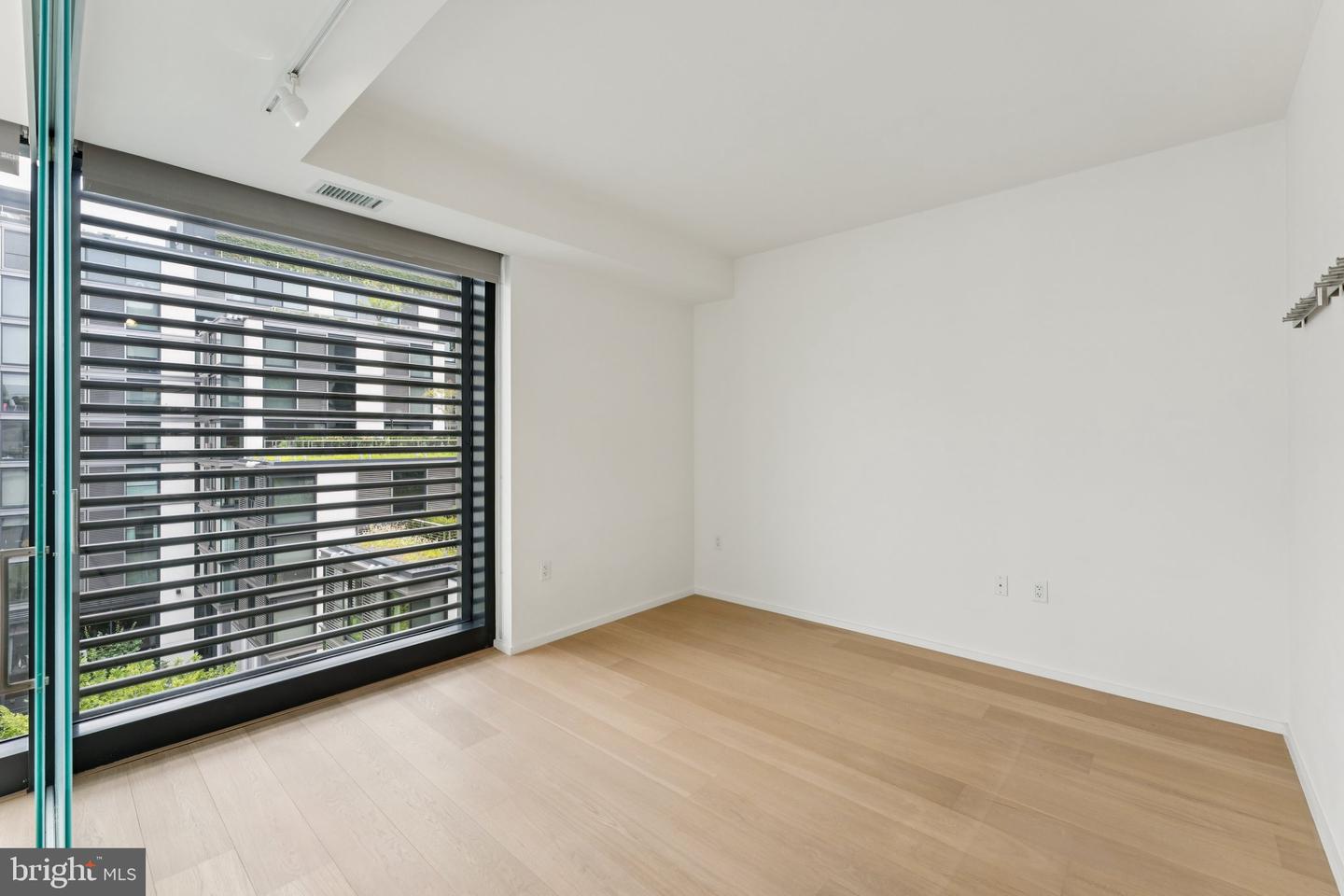 925 H ST NW #701, WASHINGTON, District Of Columbia 20001, 1 Bedroom Bedrooms, ,1 BathroomBathrooms,Residential,For sale,925 H ST NW #701,DCDC2214368 MLS # DCDC2214368