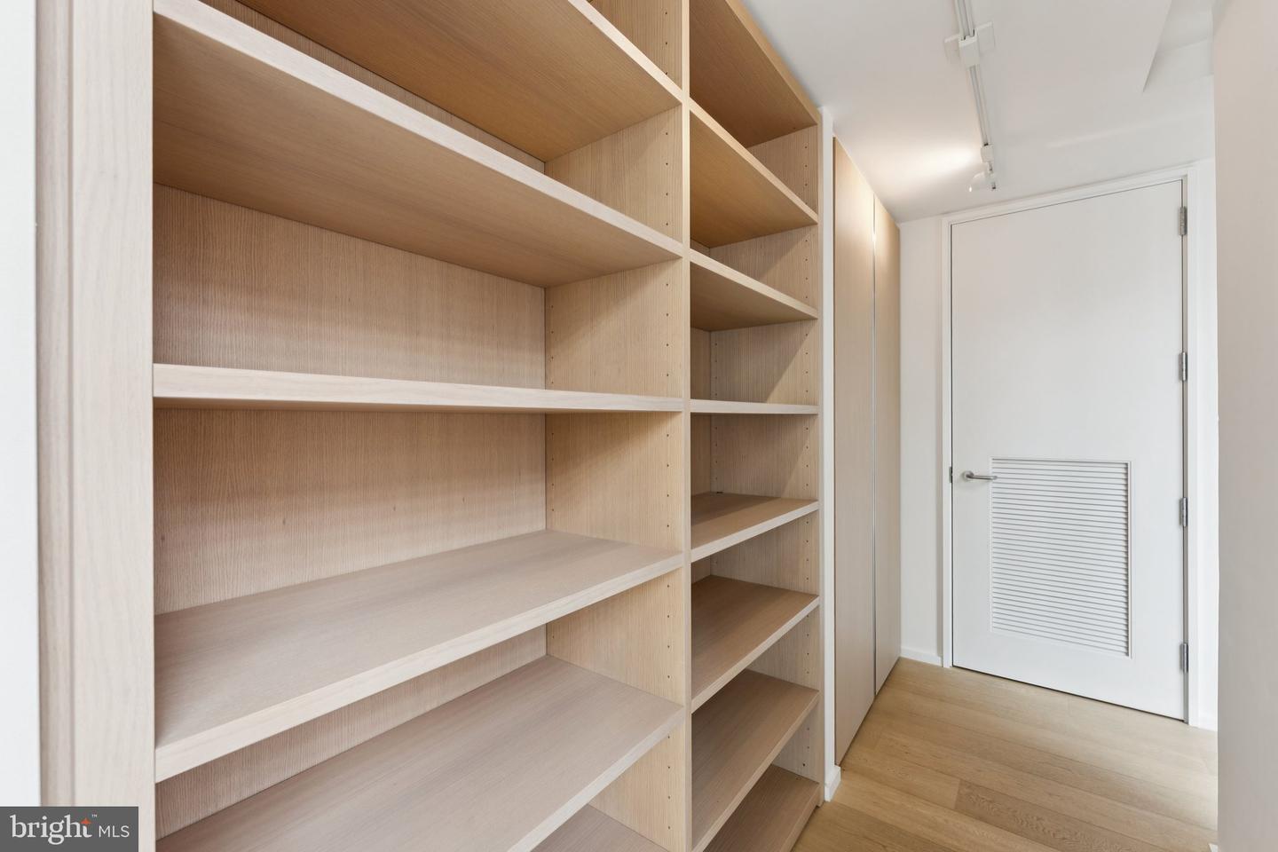 925 H ST NW #701, WASHINGTON, District Of Columbia 20001, 1 Bedroom Bedrooms, ,1 BathroomBathrooms,Residential,For sale,925 H ST NW #701,DCDC2214368 MLS # DCDC2214368