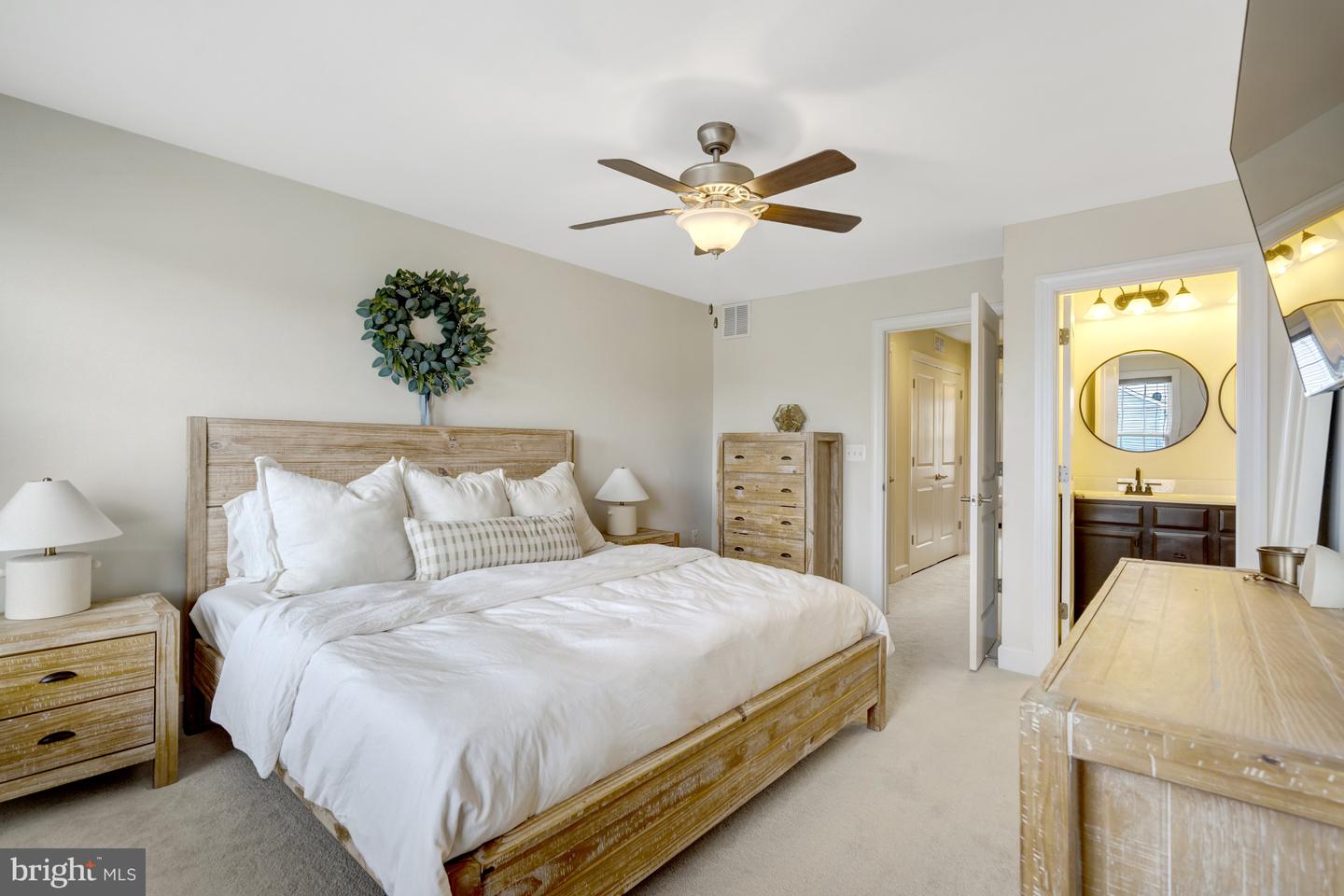 10745 CALEDONIA MEADOWS DR, MANASSAS, Virginia 20112, 3 Bedrooms Bedrooms, 11 Rooms Rooms,3 BathroomsBathrooms,Residential,For sale,10745 CALEDONIA MEADOWS DR,VAPW2101132 MLS # VAPW2101132