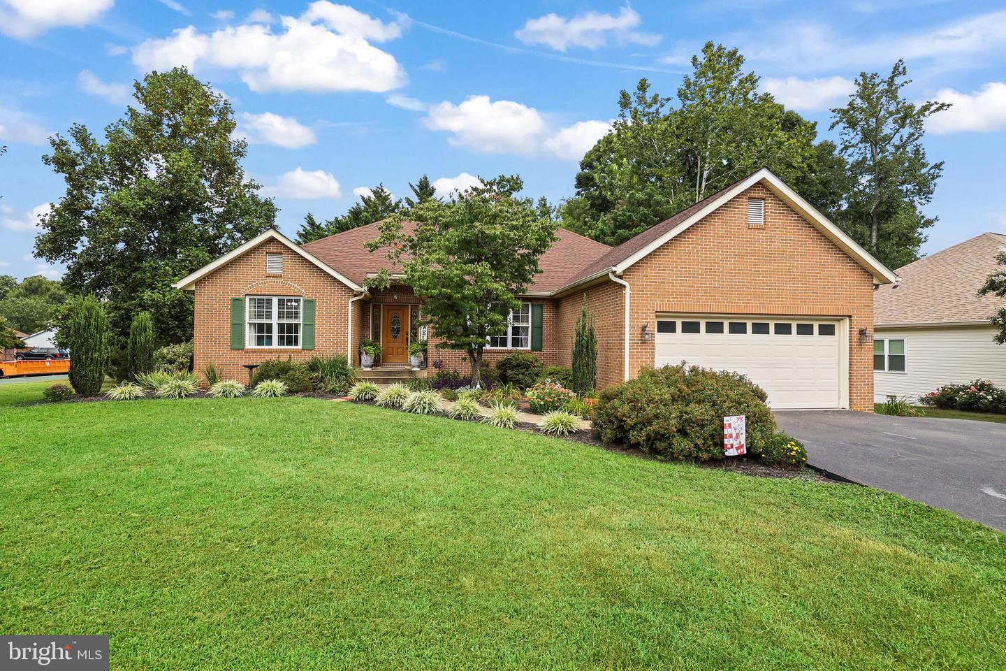 1 FRANTZ CT, FREDERICKSBURG, Virginia 22405, 4 Bedrooms Bedrooms, ,3 BathroomsBathrooms,Residential,For sale,1 FRANTZ CT,VAST2041684 MLS # VAST2041684