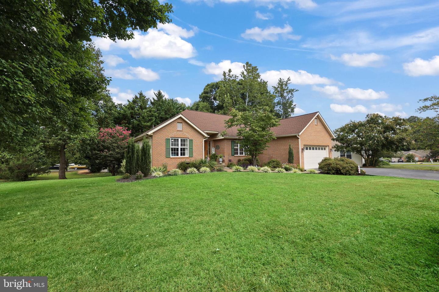 1 FRANTZ CT, FREDERICKSBURG, Virginia 22405, 4 Bedrooms Bedrooms, ,3 BathroomsBathrooms,Residential,For sale,1 FRANTZ CT,VAST2041684 MLS # VAST2041684