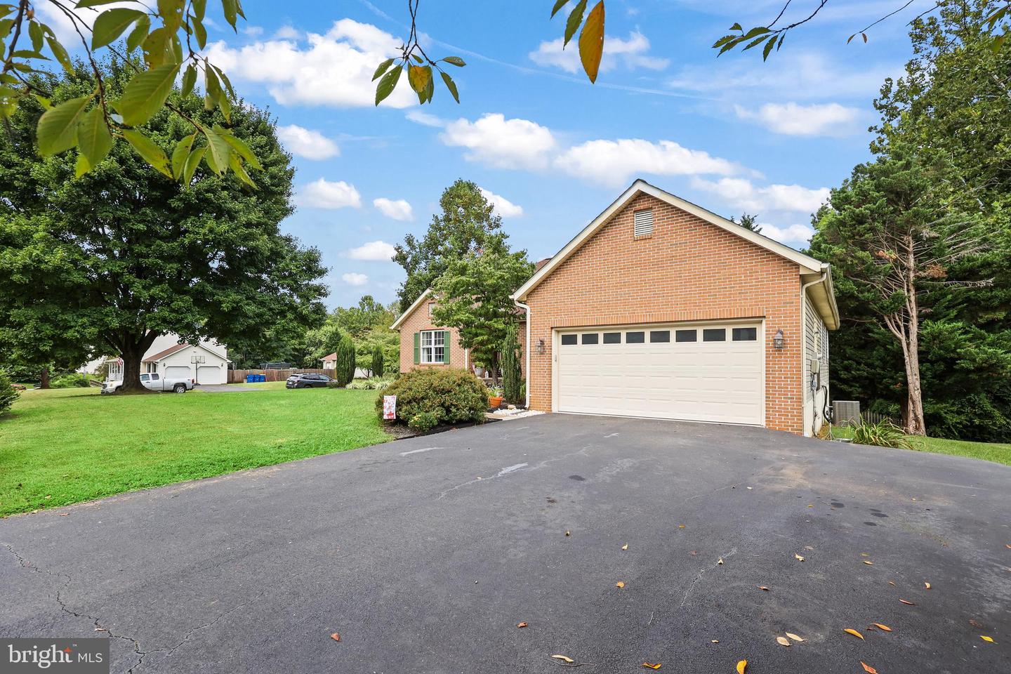 1 FRANTZ CT, FREDERICKSBURG, Virginia 22405, 4 Bedrooms Bedrooms, ,3 BathroomsBathrooms,Residential,For sale,1 FRANTZ CT,VAST2041684 MLS # VAST2041684