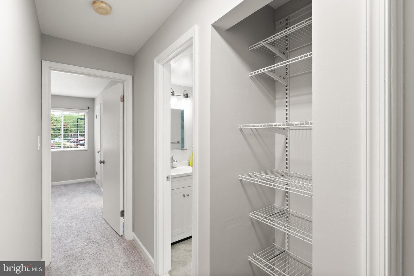 551 FLORIDA AVE #T3, HERNDON, Virginia 20170, 2 Bedrooms Bedrooms, ,2 BathroomsBathrooms,Residential,For sale,551 FLORIDA AVE #T3,VAFX2260506 MLS # VAFX2260506