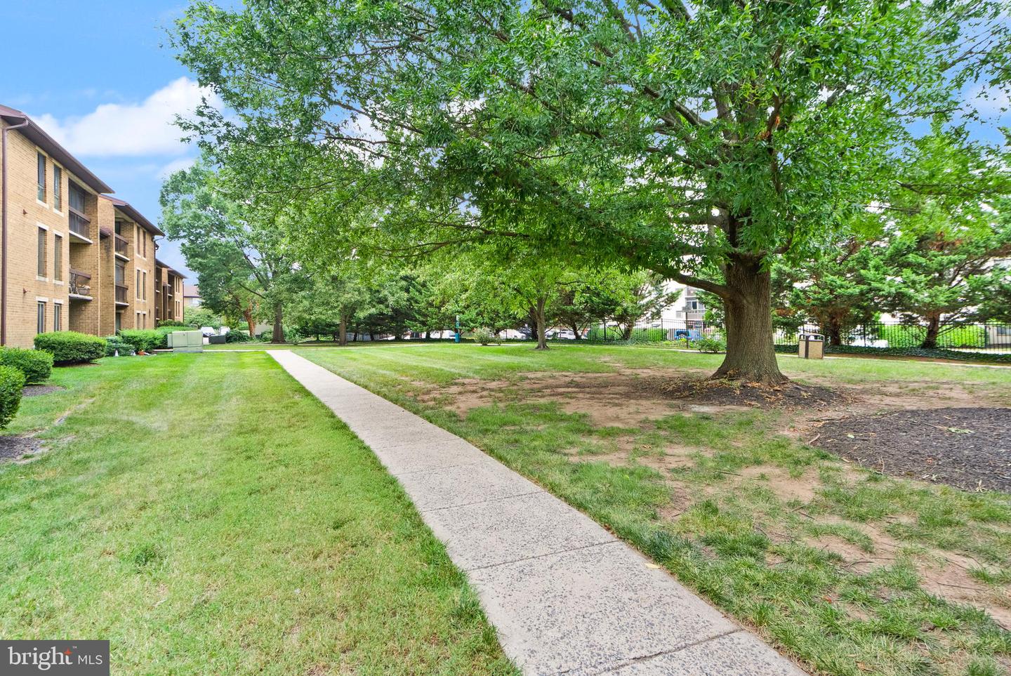551 FLORIDA AVE #T3, HERNDON, Virginia 20170, 2 Bedrooms Bedrooms, ,2 BathroomsBathrooms,Residential,For sale,551 FLORIDA AVE #T3,VAFX2260506 MLS # VAFX2260506