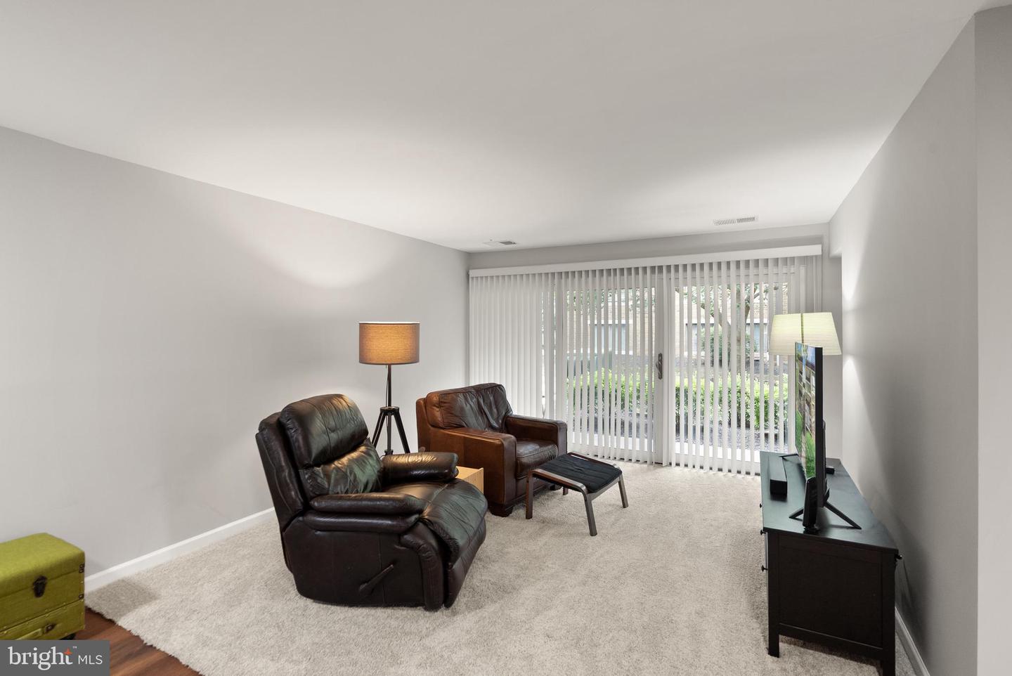551 FLORIDA AVE #T3, HERNDON, Virginia 20170, 2 Bedrooms Bedrooms, ,2 BathroomsBathrooms,Residential,For sale,551 FLORIDA AVE #T3,VAFX2260506 MLS # VAFX2260506