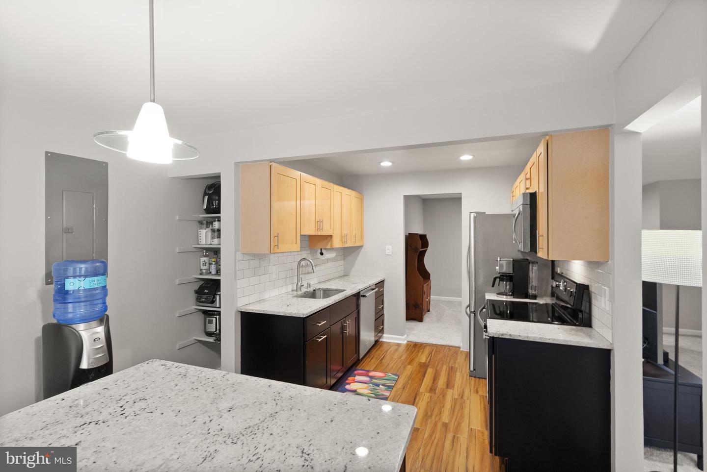 551 FLORIDA AVE #T3, HERNDON, Virginia 20170, 2 Bedrooms Bedrooms, ,2 BathroomsBathrooms,Residential,For sale,551 FLORIDA AVE #T3,VAFX2260506 MLS # VAFX2260506