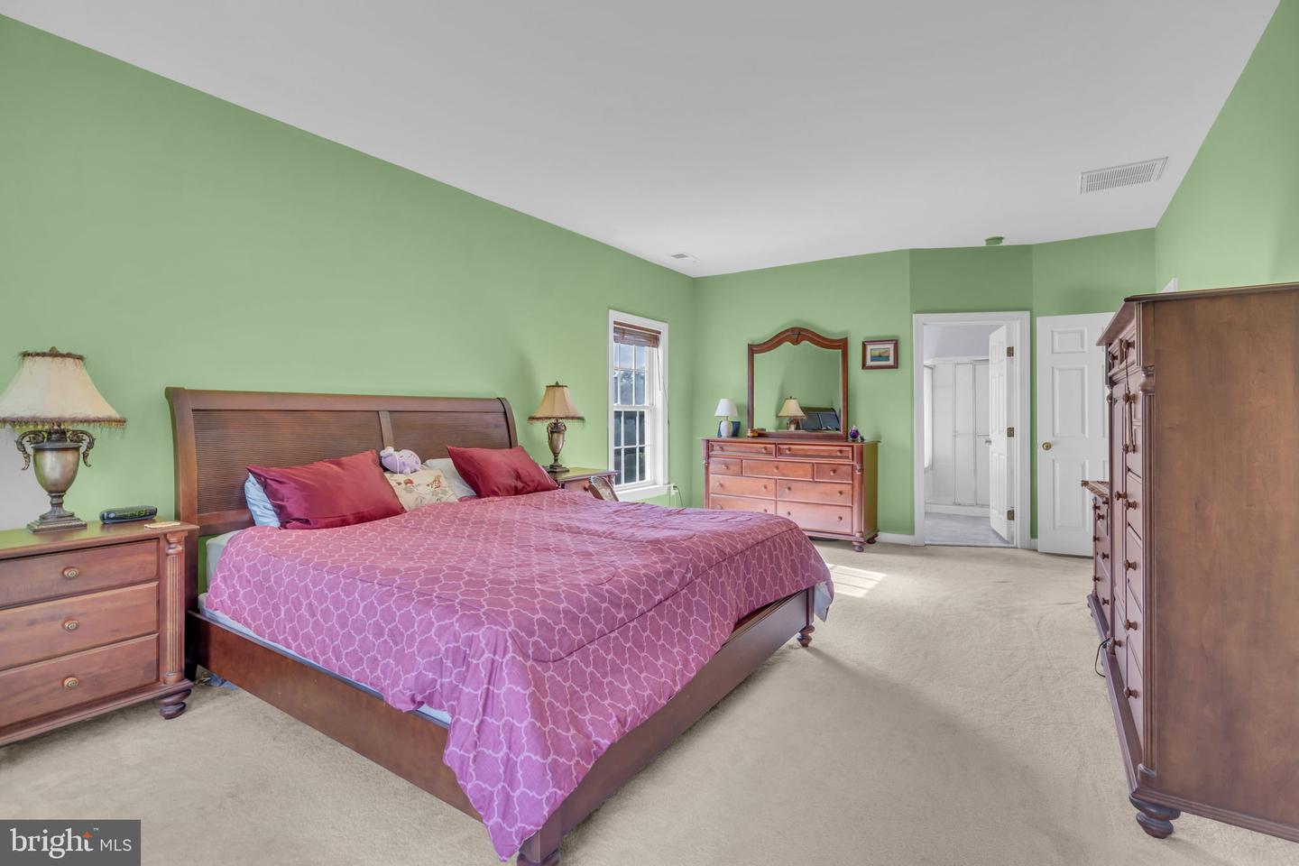 9800 GOLDENBERRY HILL LN, MANASSAS, Virginia 20112, 4 Bedrooms Bedrooms, ,3 BathroomsBathrooms,Residential,For sale,9800 GOLDENBERRY HILL LN,VAPW2101202 MLS # VAPW2101202