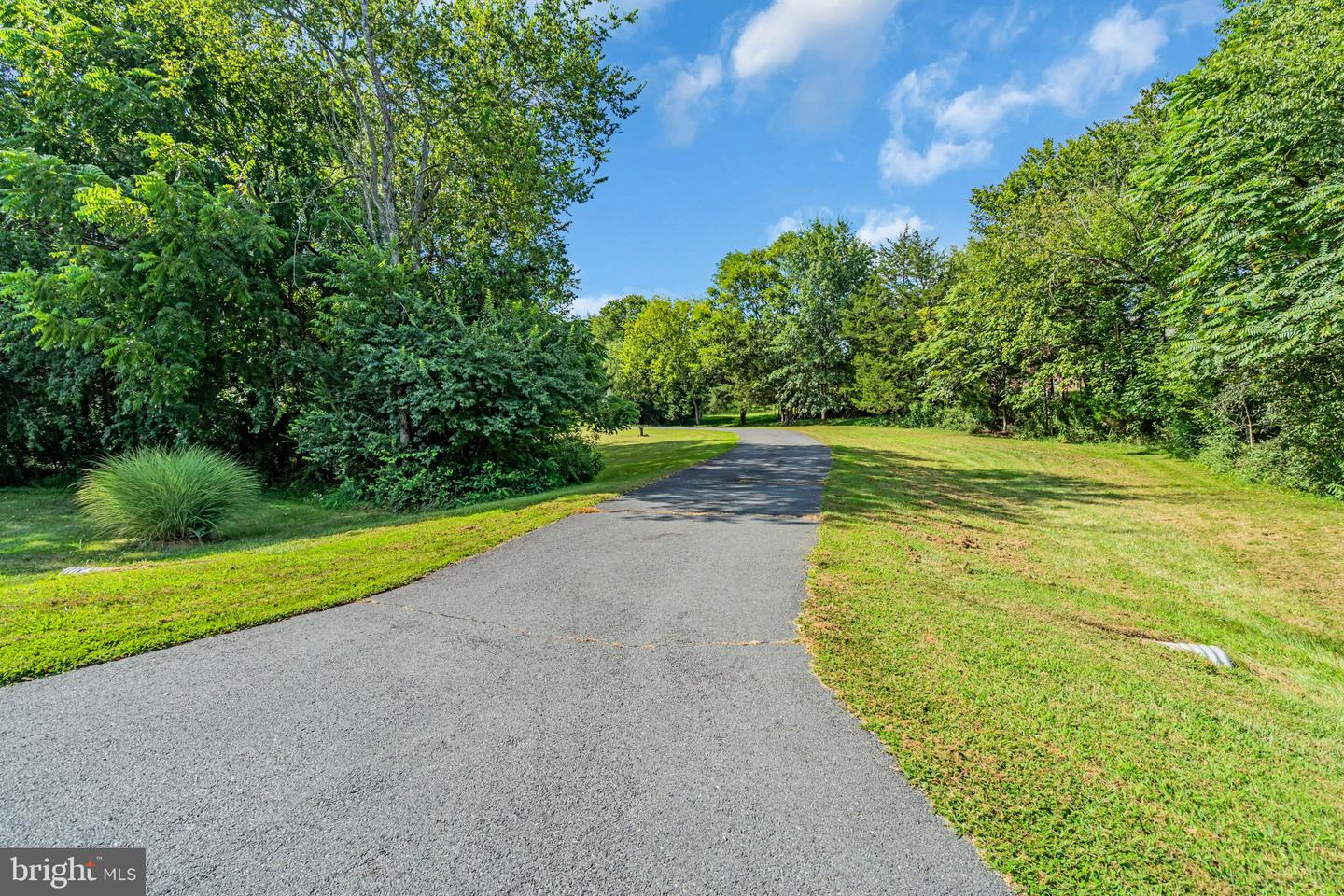 9800 GOLDENBERRY HILL LN, MANASSAS, Virginia 20112, 4 Bedrooms Bedrooms, ,3 BathroomsBathrooms,Residential,For sale,9800 GOLDENBERRY HILL LN,VAPW2101202 MLS # VAPW2101202
