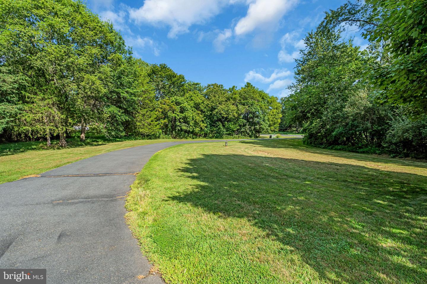 9800 GOLDENBERRY HILL LN, MANASSAS, Virginia 20112, 4 Bedrooms Bedrooms, ,3 BathroomsBathrooms,Residential,For sale,9800 GOLDENBERRY HILL LN,VAPW2101202 MLS # VAPW2101202