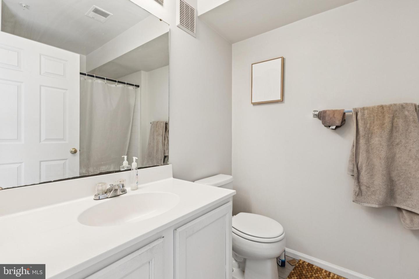 7515-E SNOWPEA CT #161, ALEXANDRIA, Virginia 22306, 2 Bedrooms Bedrooms, ,2 BathroomsBathrooms,Residential,For sale,7515-E SNOWPEA CT #161,VAFX2260676 MLS # VAFX2260676