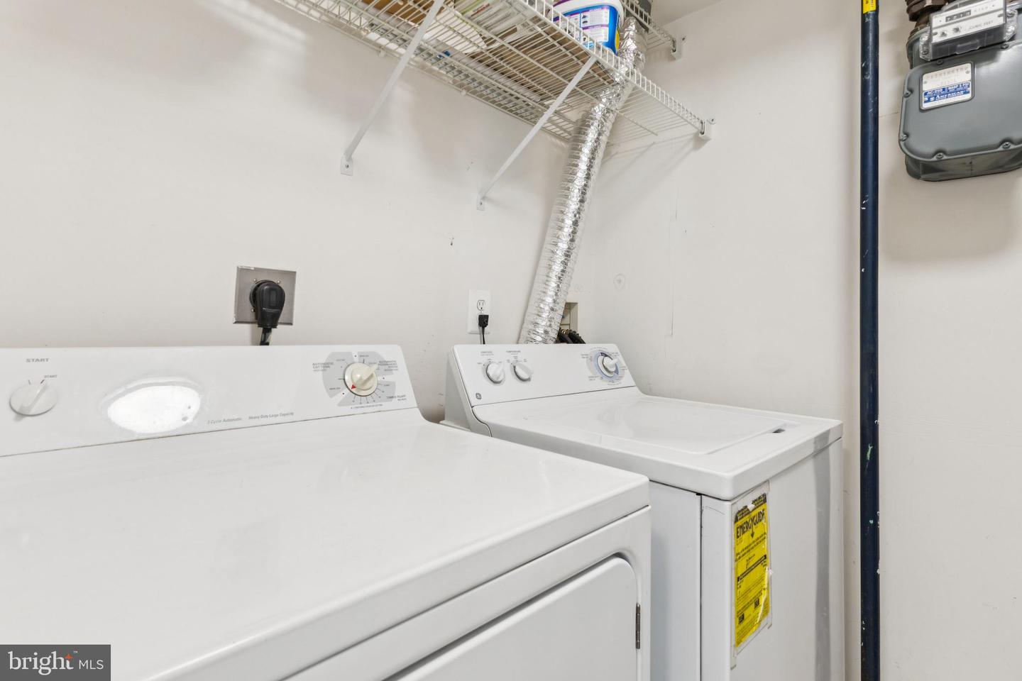 7515-E SNOWPEA CT #161, ALEXANDRIA, Virginia 22306, 2 Bedrooms Bedrooms, ,2 BathroomsBathrooms,Residential,For sale,7515-E SNOWPEA CT #161,VAFX2260676 MLS # VAFX2260676