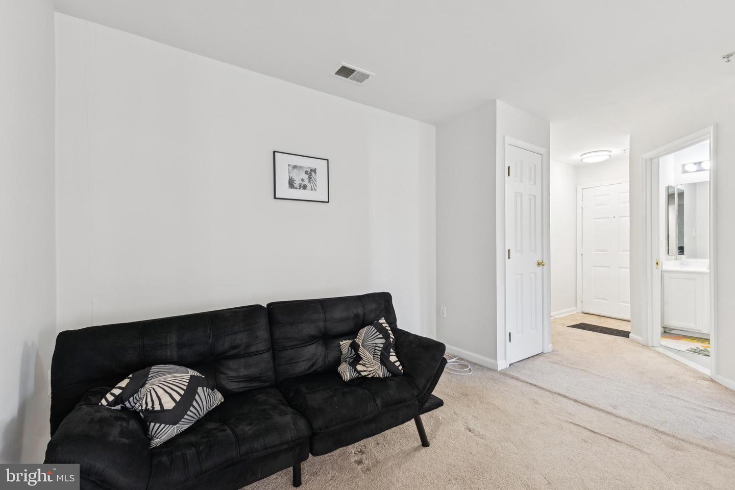 7515-E SNOWPEA CT #161, ALEXANDRIA, Virginia 22306, 2 Bedrooms Bedrooms, ,2 BathroomsBathrooms,Residential,For sale,7515-E SNOWPEA CT #161,VAFX2260676 MLS # VAFX2260676