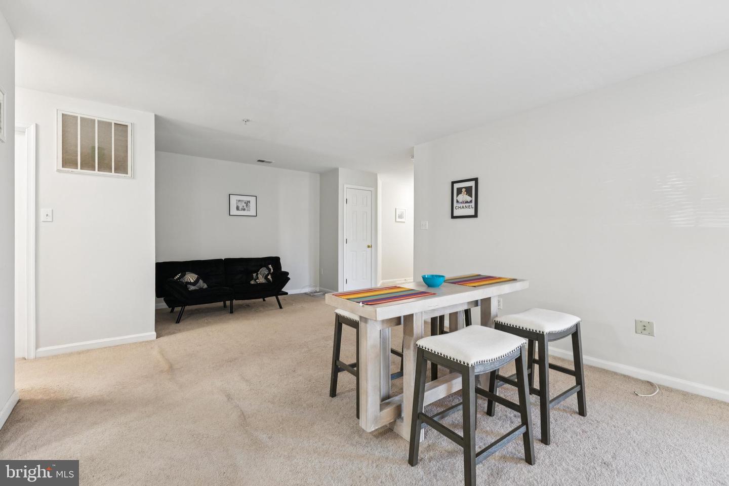7515-E SNOWPEA CT #161, ALEXANDRIA, Virginia 22306, 2 Bedrooms Bedrooms, ,2 BathroomsBathrooms,Residential,For sale,7515-E SNOWPEA CT #161,VAFX2260676 MLS # VAFX2260676