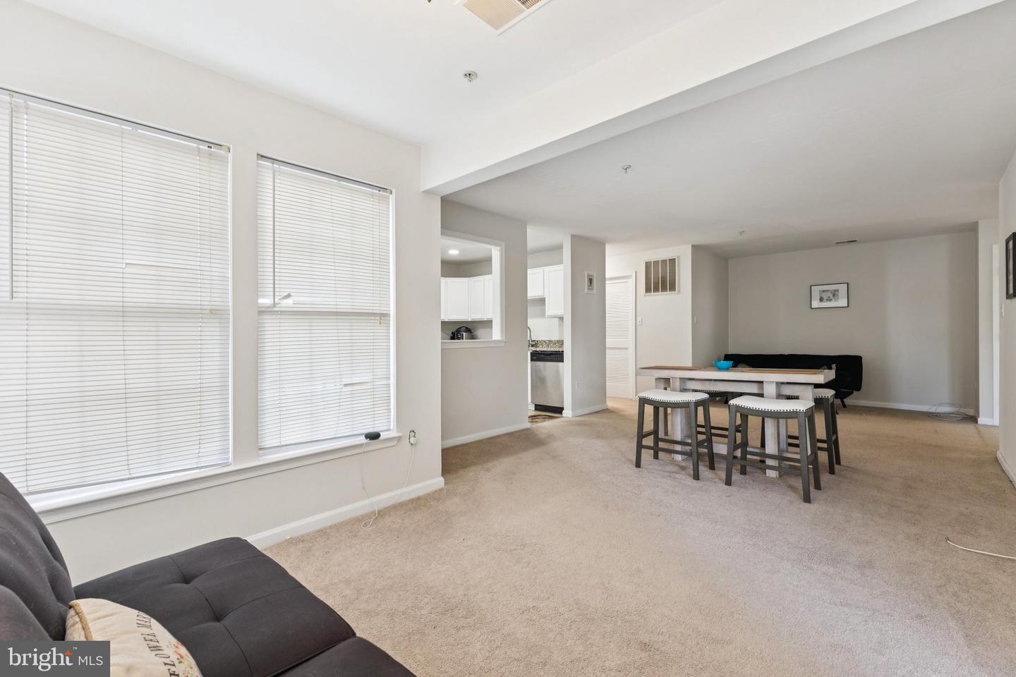 7515-E SNOWPEA CT #161, ALEXANDRIA, Virginia 22306, 2 Bedrooms Bedrooms, ,2 BathroomsBathrooms,Residential,For sale,7515-E SNOWPEA CT #161,VAFX2260676 MLS # VAFX2260676