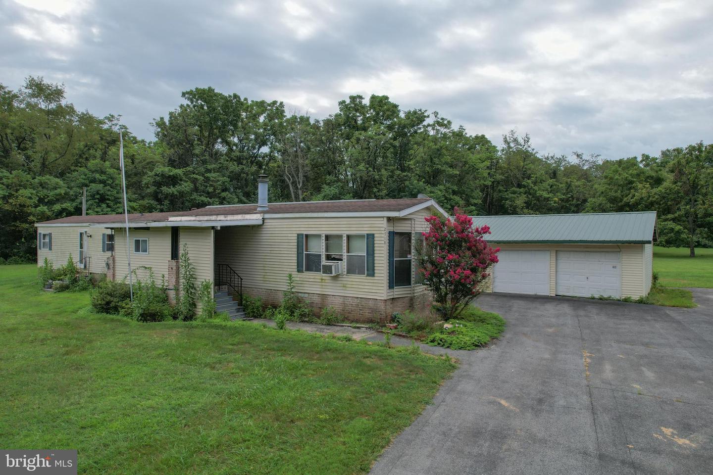 2718 WELLTOWN RD, WINCHESTER, Virginia 22603, 3 Bedrooms Bedrooms, ,2 BathroomsBathrooms,Residential,For sale,2718 WELLTOWN RD,VAFV2036036 MLS # VAFV2036036