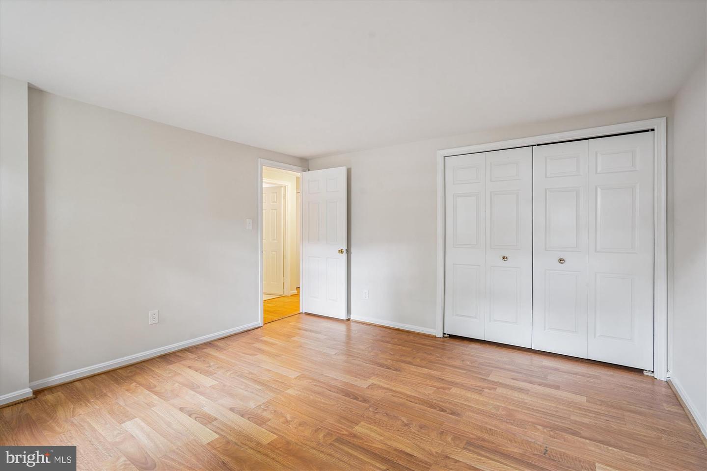 10148 VILLAGE KNOLLS CT, OAKTON, Virginia 22124, 4 Bedrooms Bedrooms, ,3 BathroomsBathrooms,Residential,For sale,10148 VILLAGE KNOLLS CT,VAFX2260906 MLS # VAFX2260906
