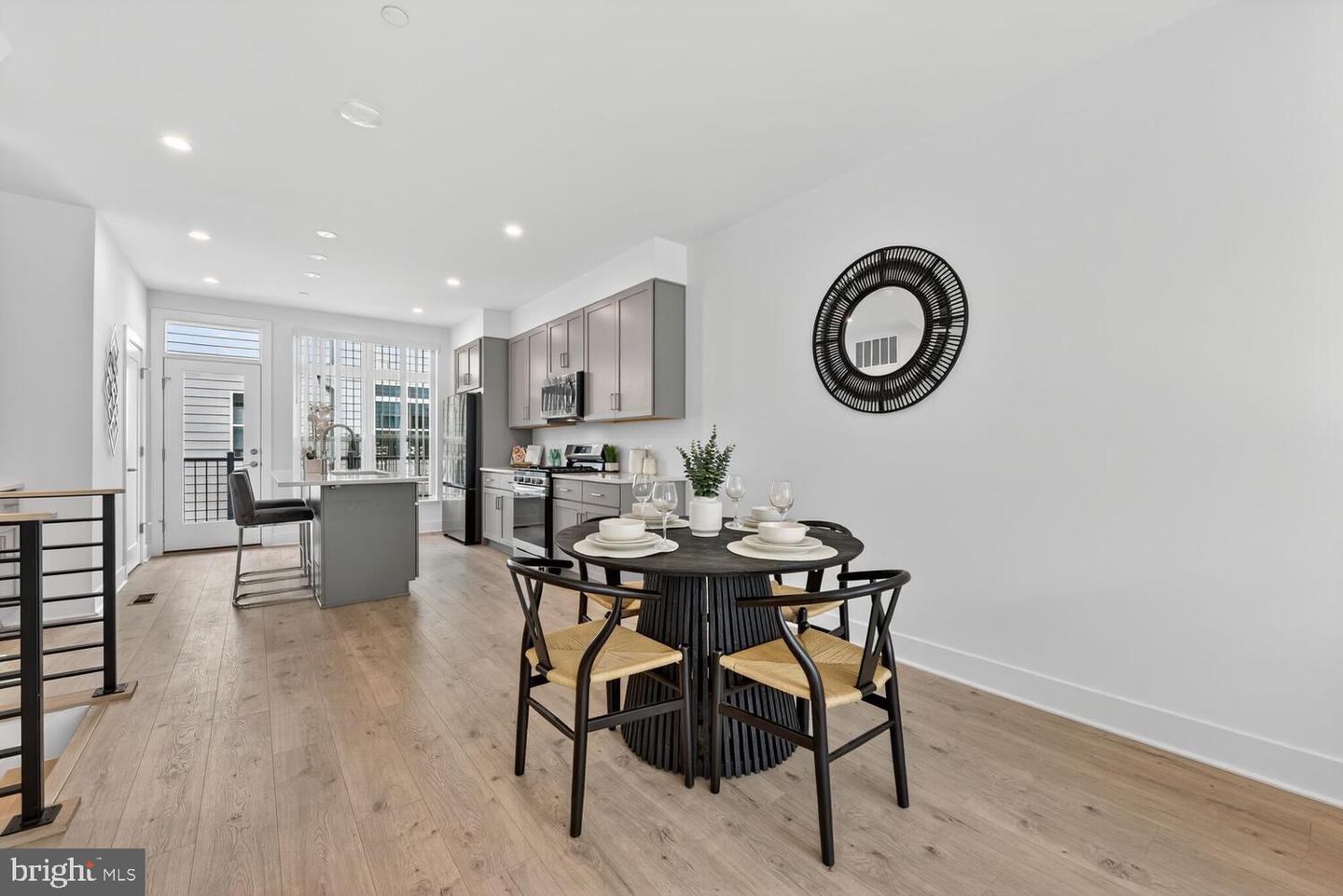 2009 TYSONS RIDGELINE RD, FALLS CHURCH, Virginia 22043, 3 Bedrooms Bedrooms, ,3 BathroomsBathrooms,Residential,For sale,2009 TYSONS RIDGELINE RD,VAFX2260914 MLS # VAFX2260914